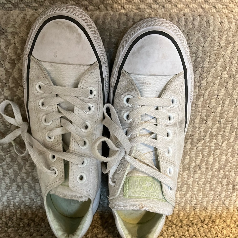 Converse shoes white